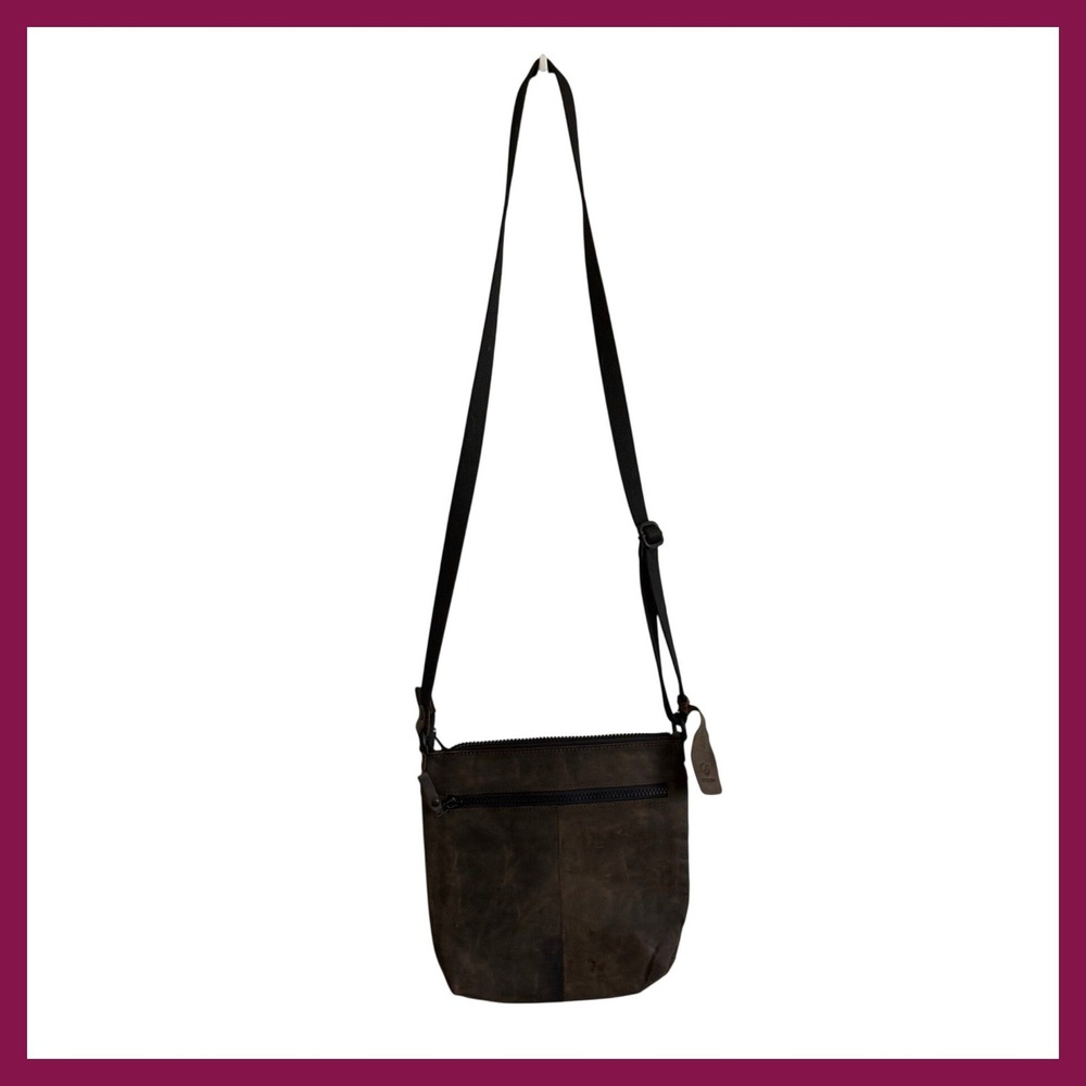NWOT Cochoa Distressed Brown Leather Crossbody Bag
